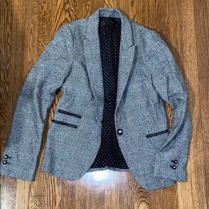 Zara Gray plaid blazer.